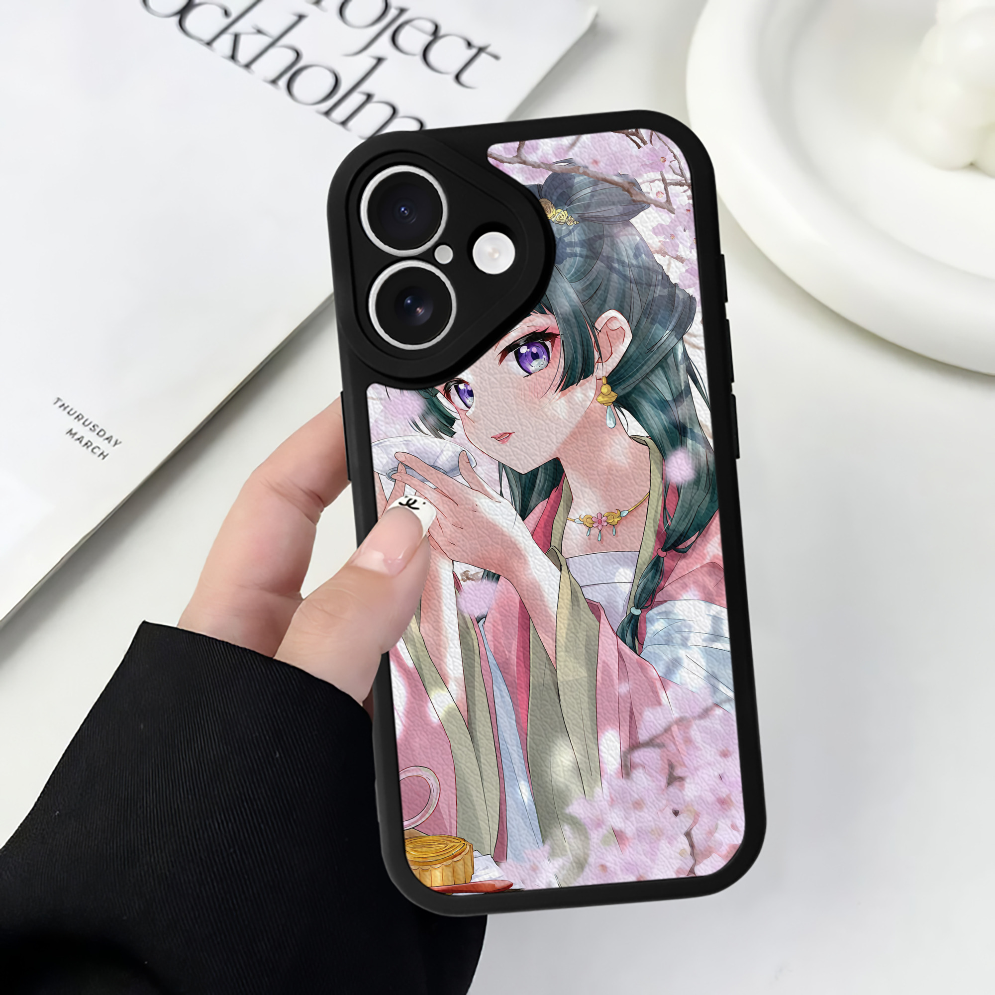 （画像用） 薬屋のひとりごと The Apothecary Diaries 【iPhone 16シリーズ対応】シリコンスマホケース（レザー調） 材質：シリコン